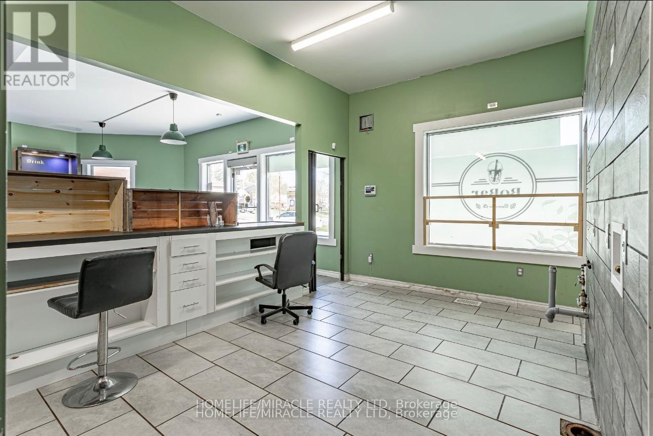 257 Dundas Street, Woodstock, Ontario  N4S 1A9 - Photo 7 - X12896618
