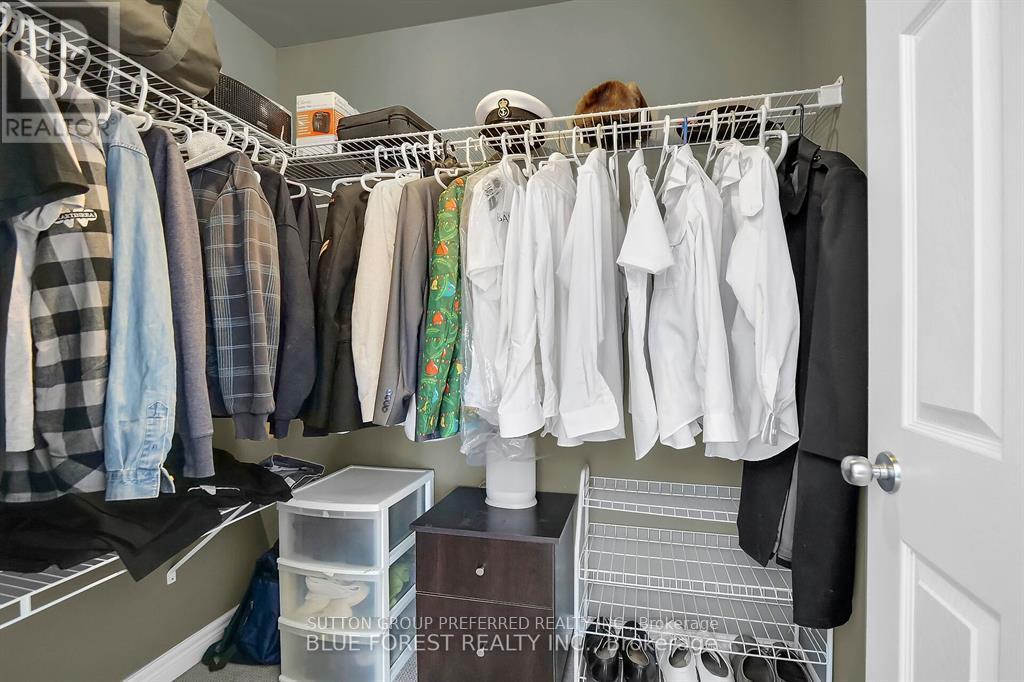 284 Exmouth Circle, London East, Ontario  N5V 5G6 - Photo 3 - X13083284