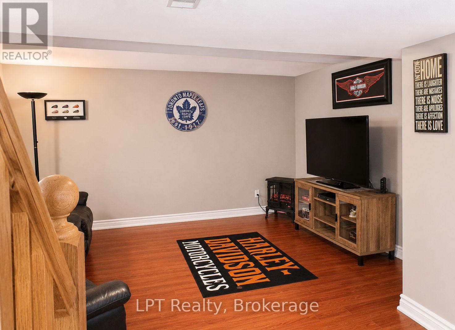 256 Farewell Street, Oshawa, Ontario  L1H 6L9 - Photo 17 - E13100776