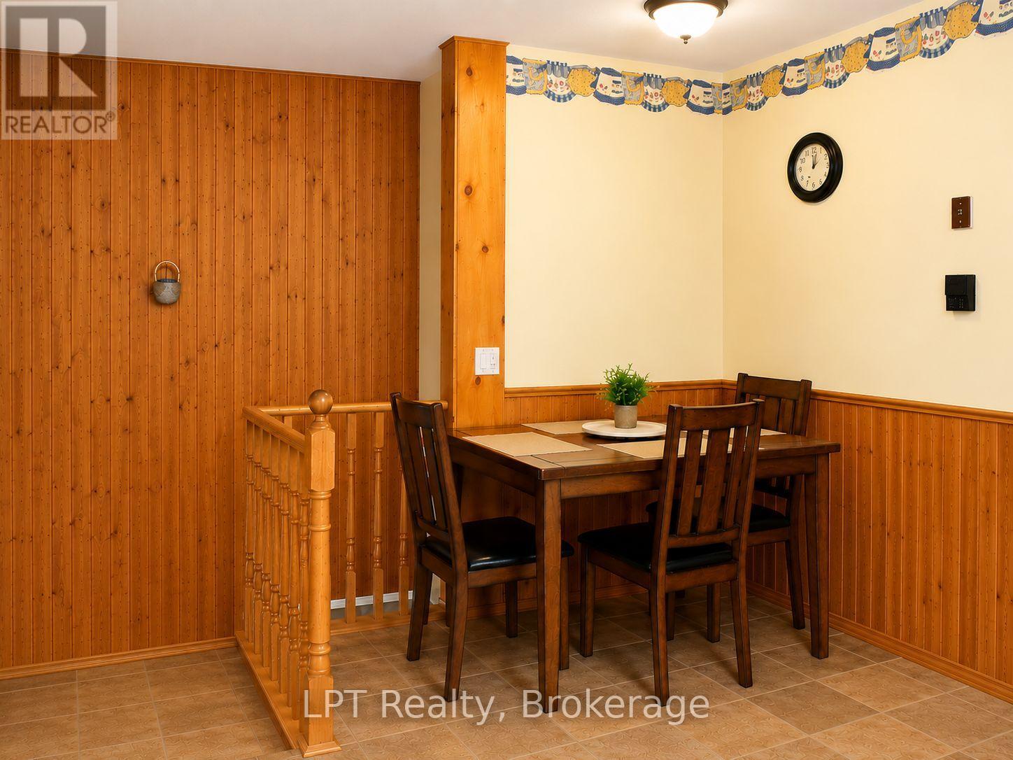 256 Farewell Street, Oshawa, Ontario  L1H 6L9 - Photo 9 - E13100776
