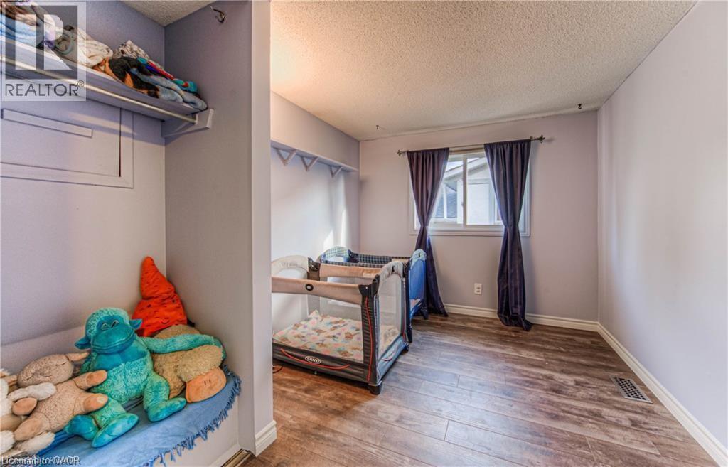 483 Kingscourt Drive Unit# A, Waterloo, Ontario  N2K 2X9 - Photo 10 - 40828430