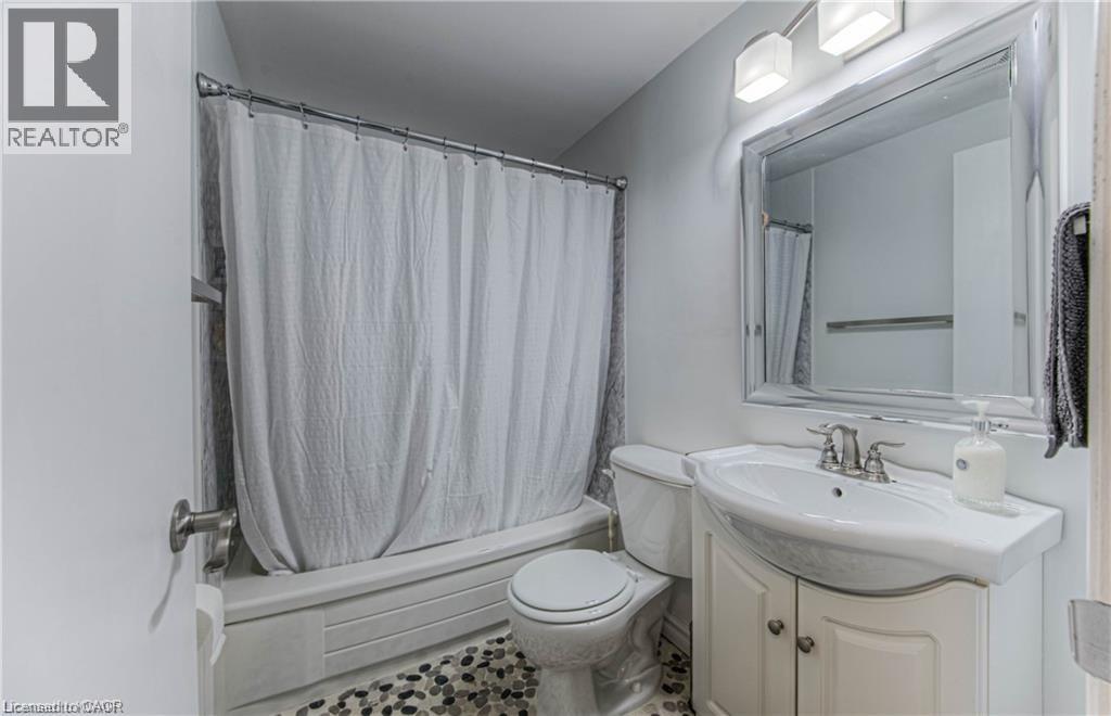 483 Kingscourt Drive Unit# A, Waterloo, Ontario  N2K 2X9 - Photo 11 - 40828430