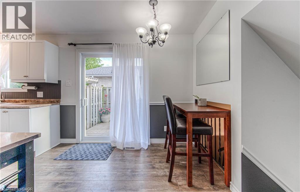 483 Kingscourt Drive Unit# A, Waterloo, Ontario  N2K 2X9 - Photo 7 - 40828430