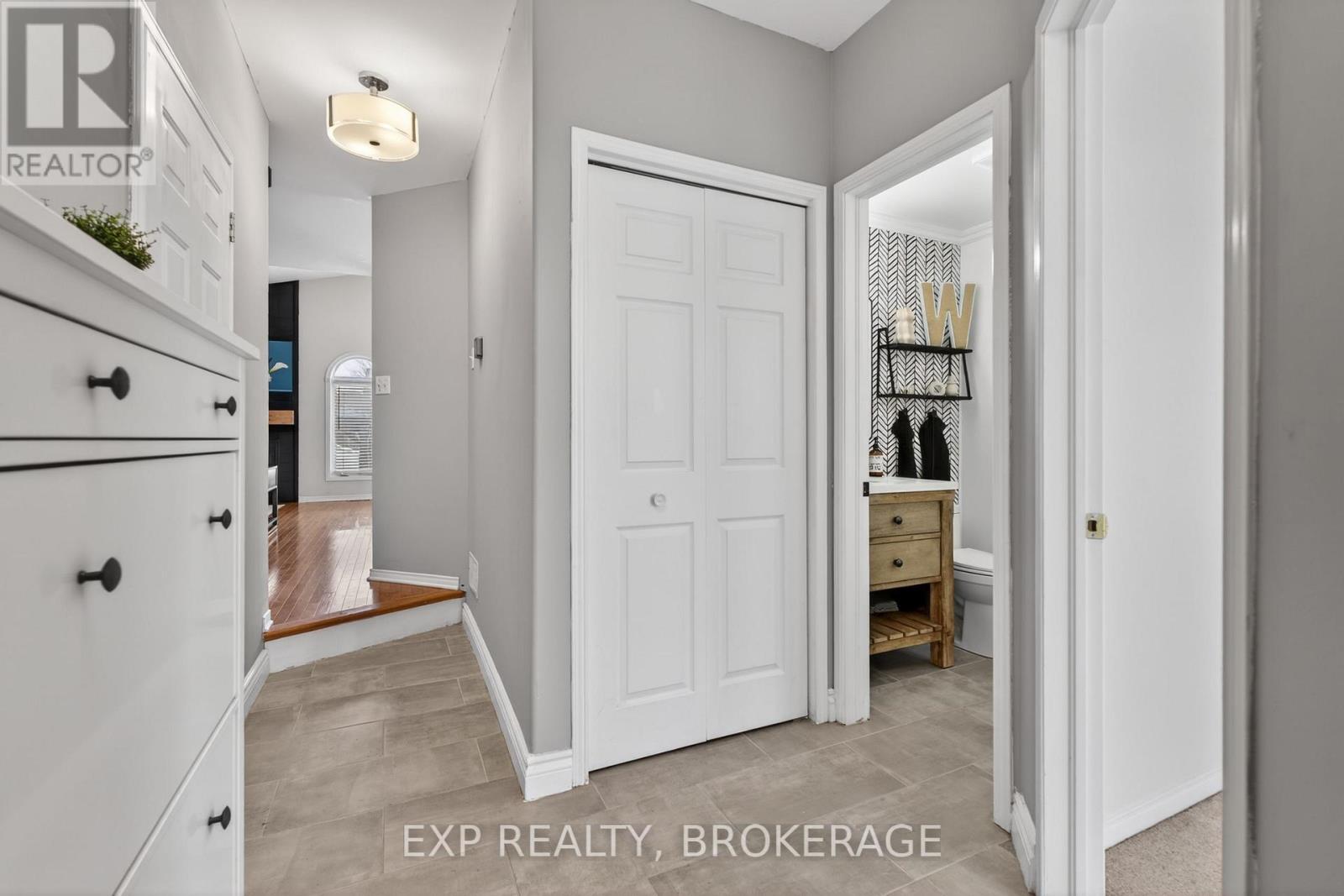 584 Freeman Crescent, Kingston (Kingston East (Incl Barret Crt)), Ontario  K7K 7H6 - Photo 7 - X13100774