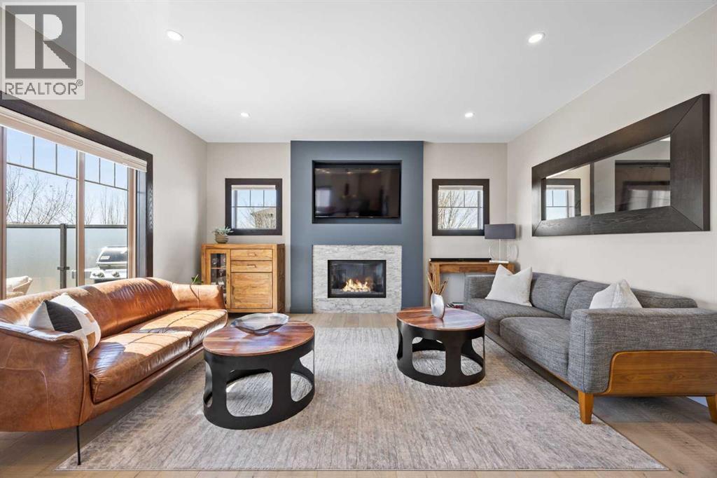 3 Tremblant Point SW, Calgary, Alberta  T3H 0B9 - Photo 9 - A2308009