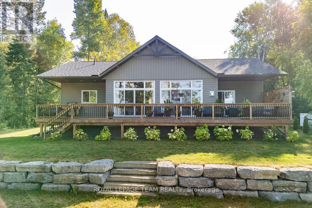 42153B COMBERMERE ROAD S, Madawaska Valley, Ontario