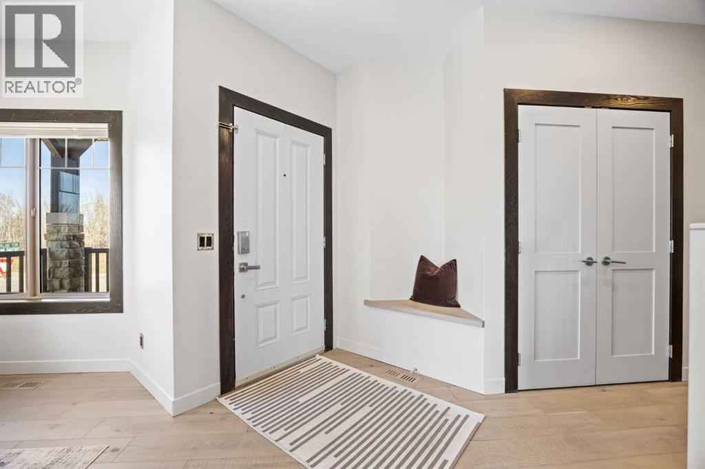 3 Tremblant Point SW, Calgary, Alberta  T3H 0B9 - Photo 4 - A2308009