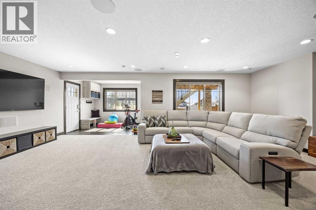 3 Tremblant Point SW, Calgary, Alberta  T3H 0B9 - Photo 35 - A2308009