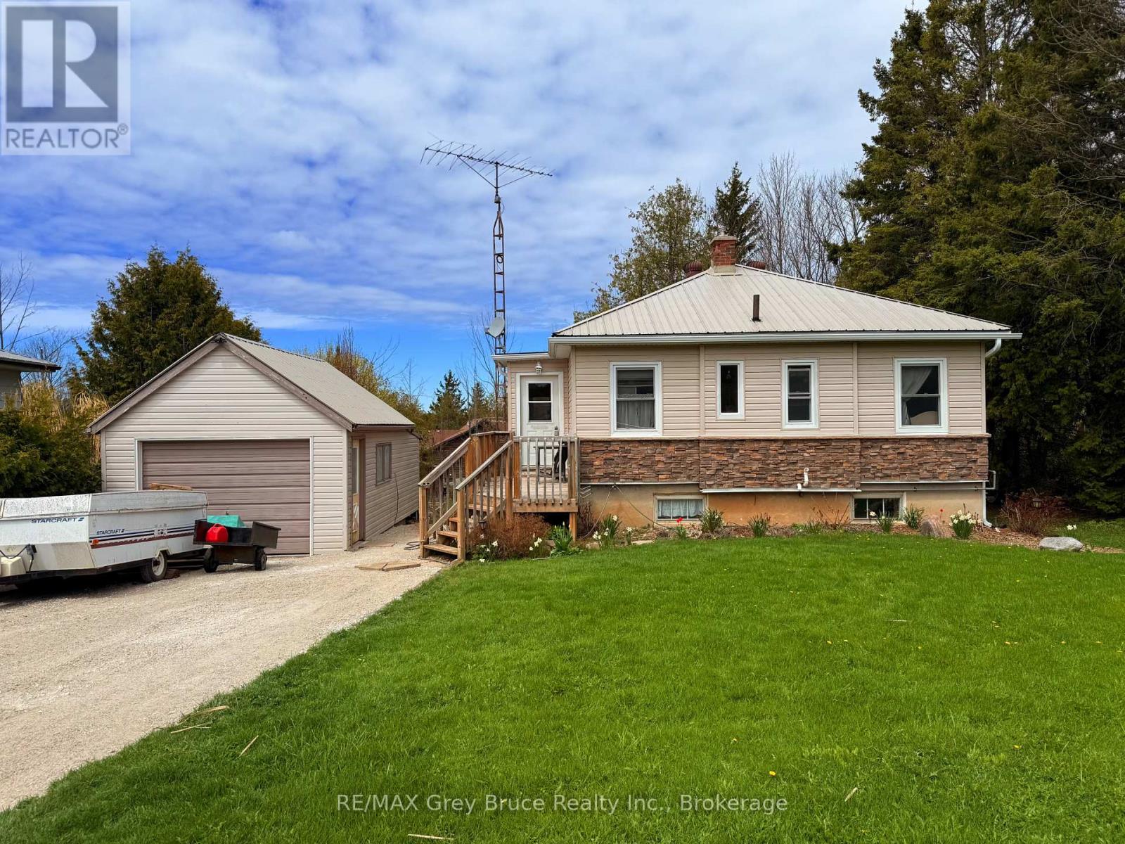 173 GRANDORE STREET E, georgian bluffs, Ontario