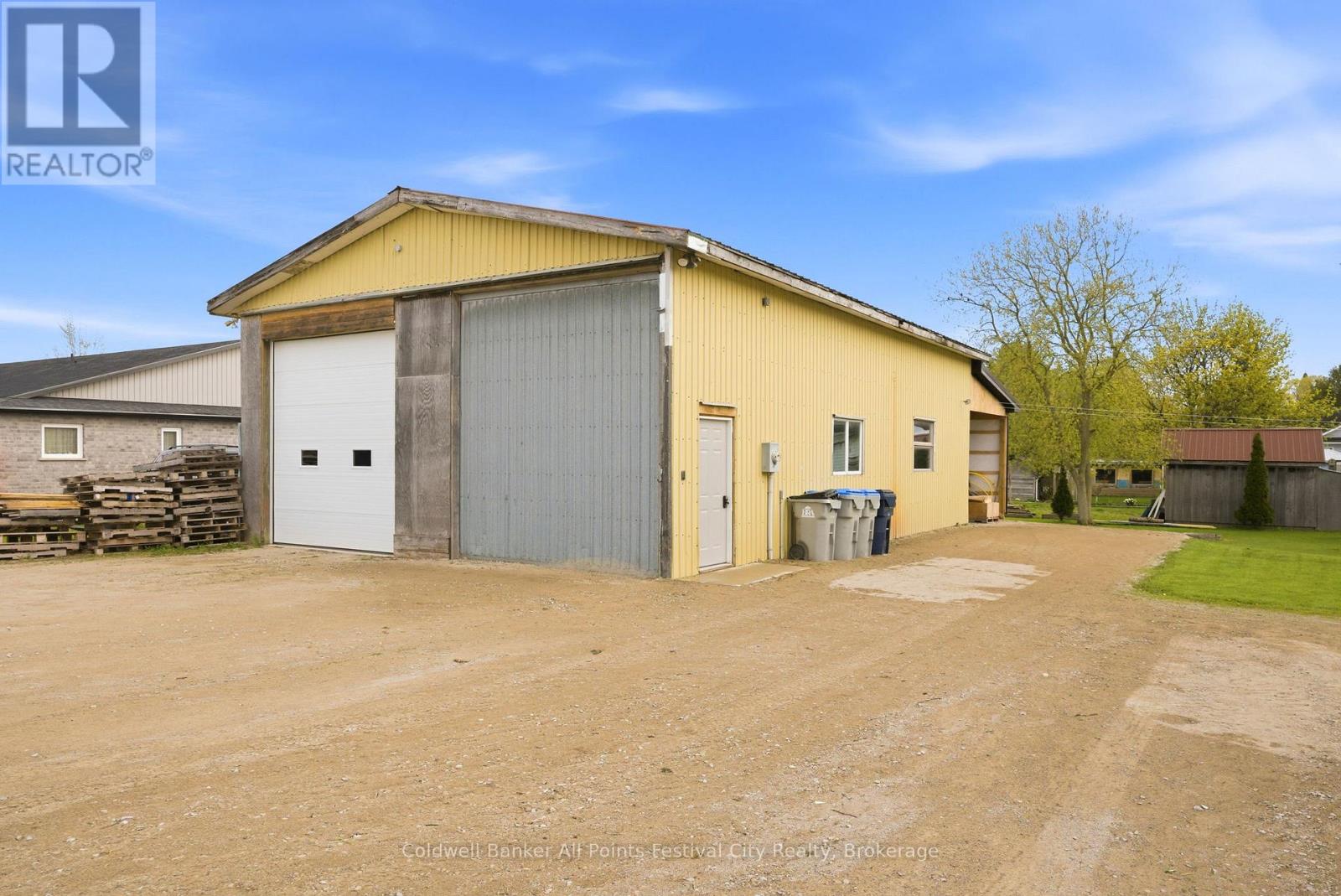 83 Jarvis Street, Huron East (Seaforth), Ontario  N0K 1W0 - Photo 2 - X13100890