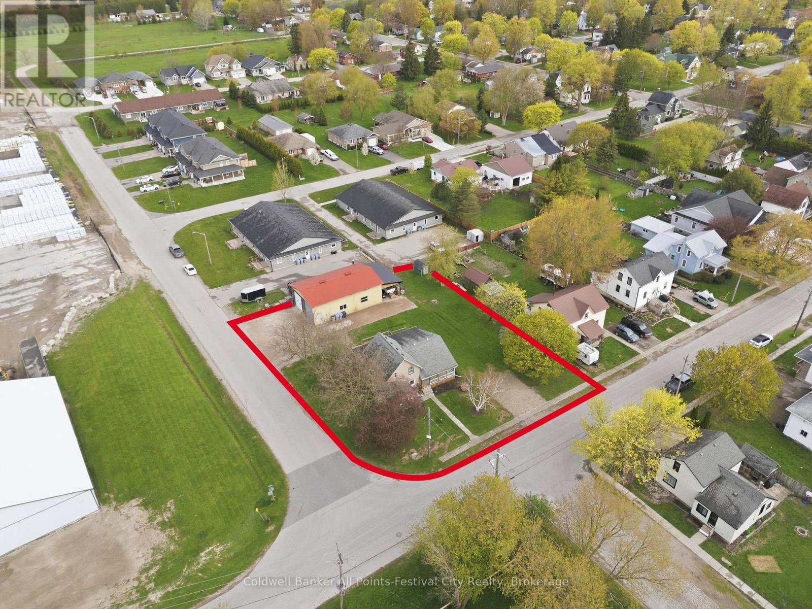 83 Jarvis Street, Huron East (Seaforth), Ontario  N0K 1W0 - Photo 3 - X13100890