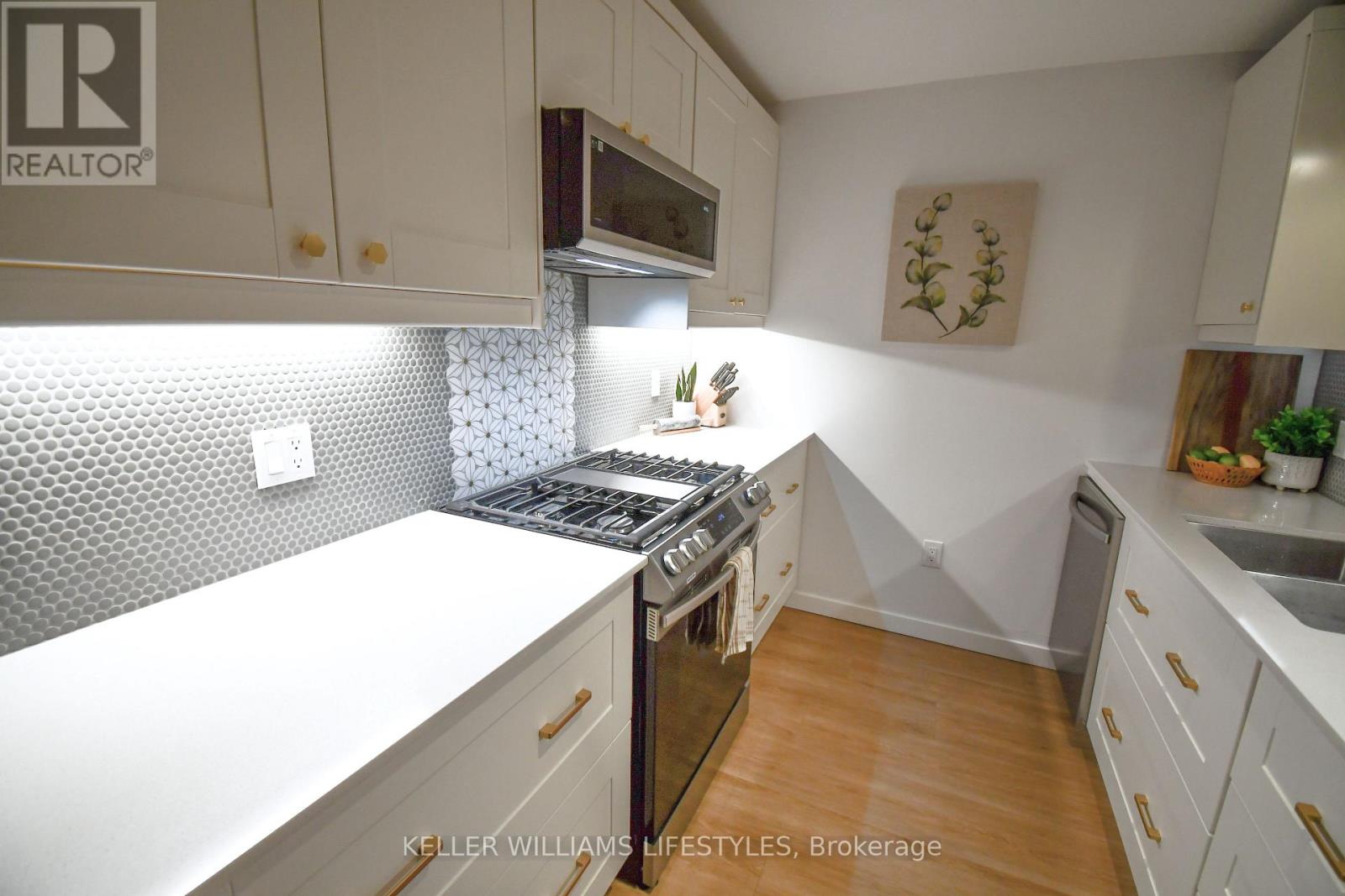 1934 Wateroak Drive, London North, Ontario  N6G 0M7 - Photo 33 - X13100764