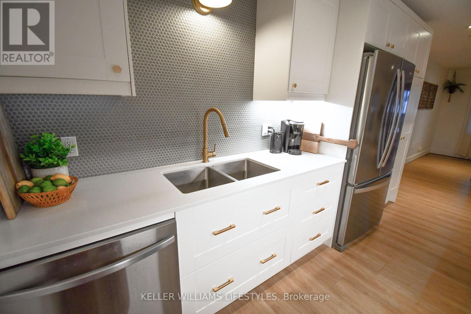 1934 Wateroak Drive, London North, Ontario  N6G 0M7 - Photo 35 - X13100764