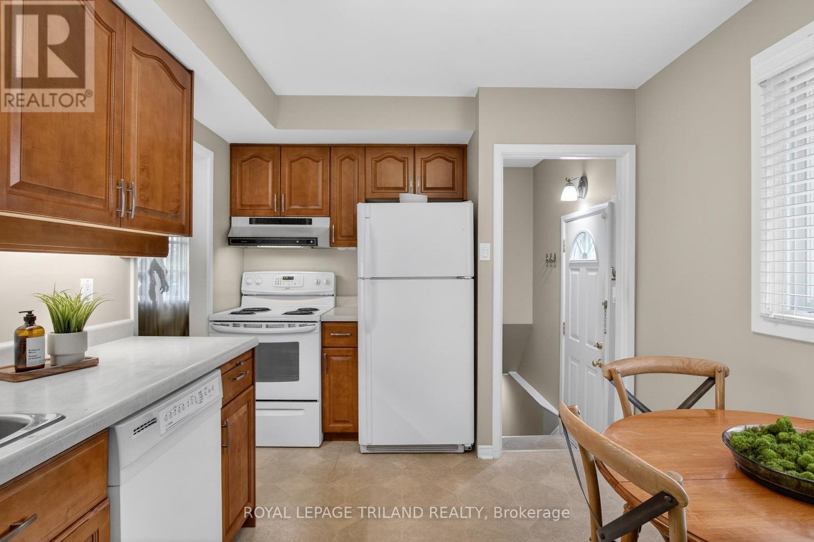 1110 Chippewa Drive, London East, Ontario  N5V 2T7 - Photo 12 - X13100842