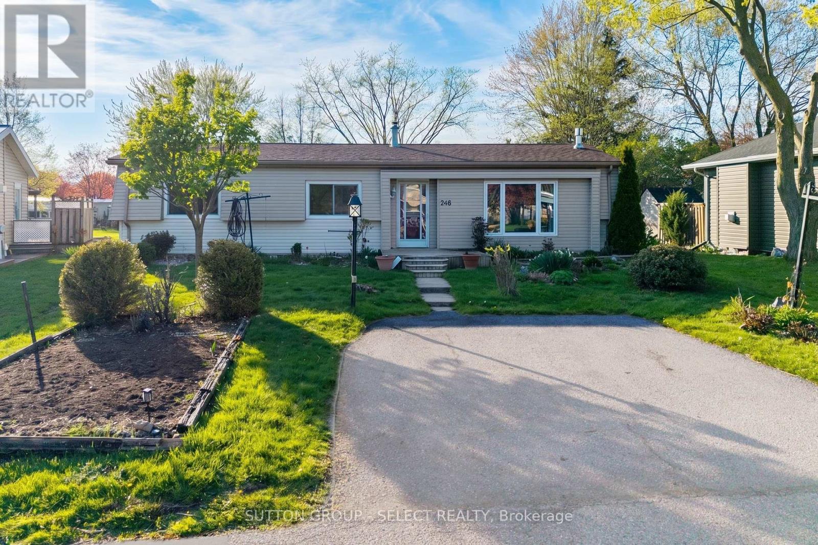 246 Southwinds Court, South Huron, Ontario  N0M 1T0 - Photo 33 - X13100848