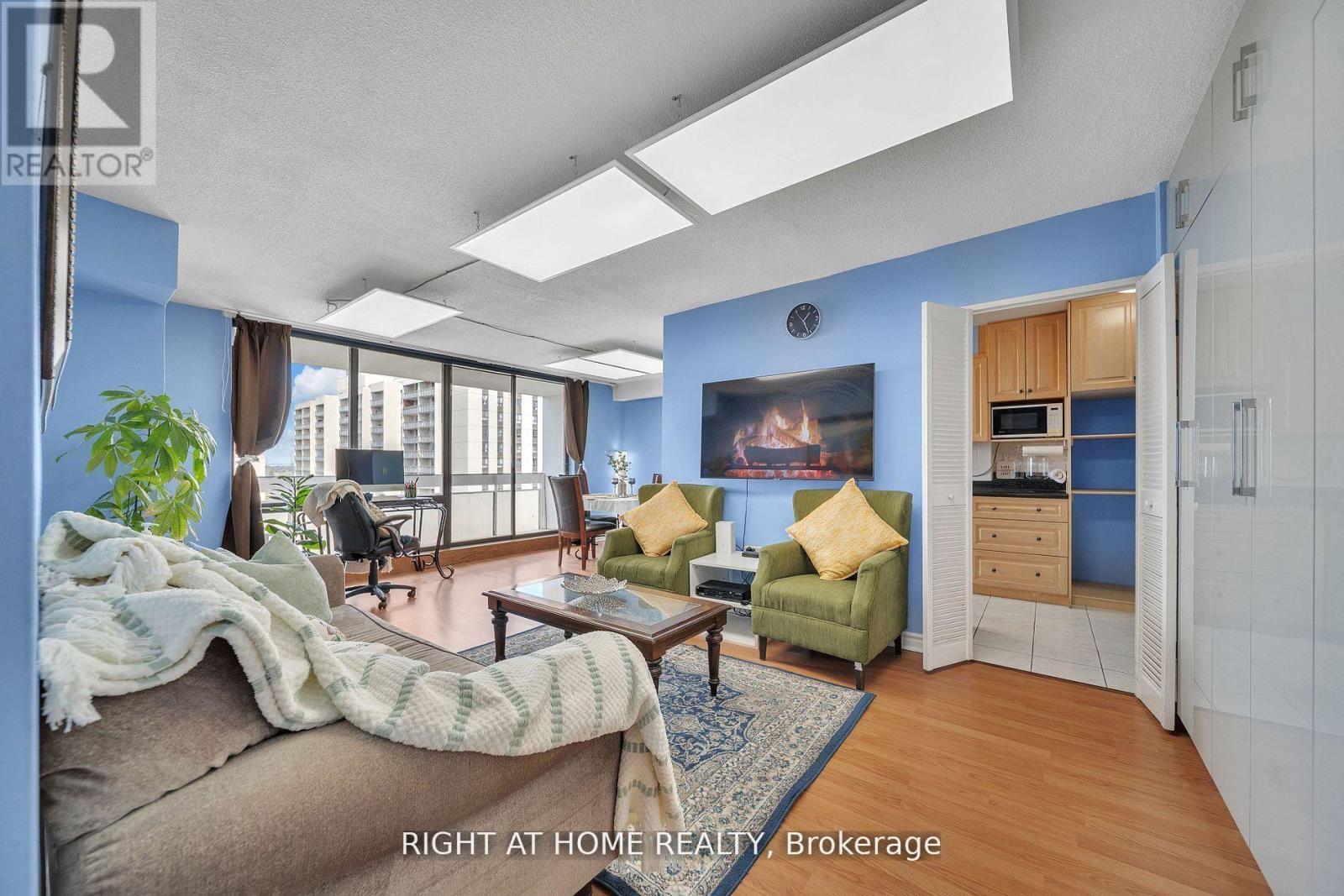 1415 - 260 Seneca Park N, Toronto, Ontario  M2J 4S6 - Photo 15 - C13100780
