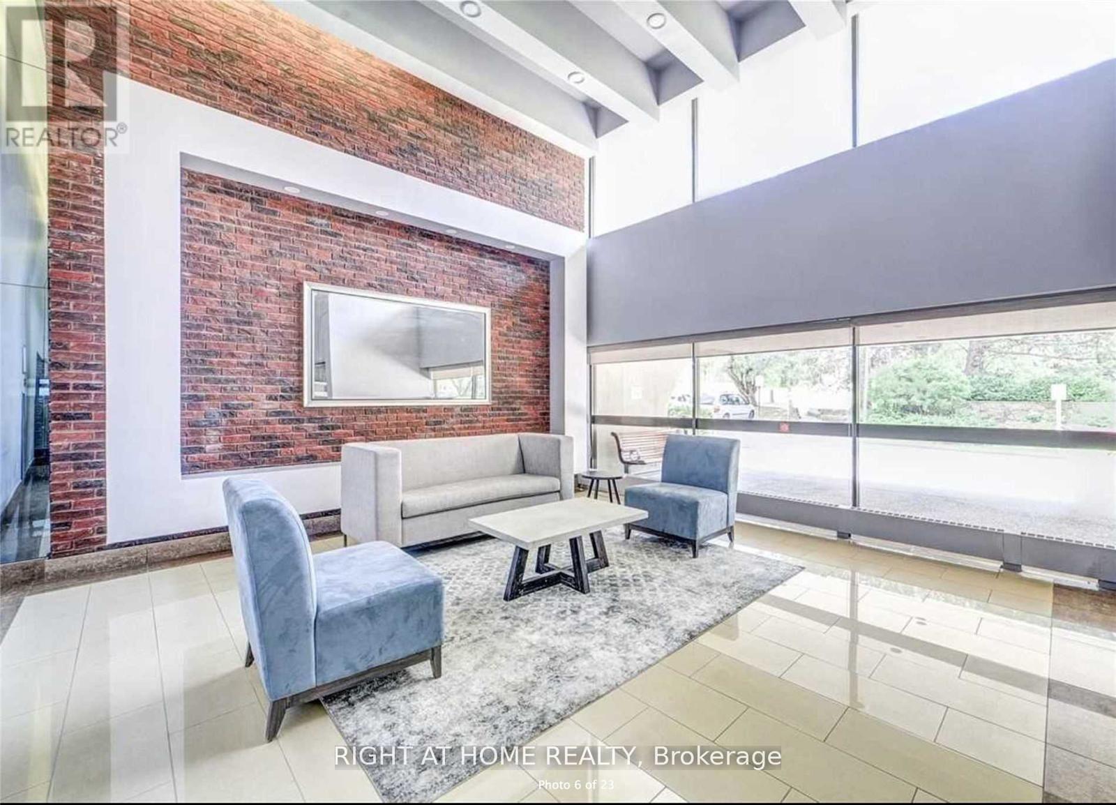 1415 - 260 Seneca Park N, Toronto, Ontario  M2J 4S6 - Photo 3 - C13100780