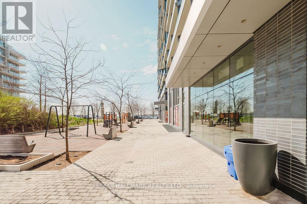 520 - 1 Edgewater Drive, Toronto, Ontario  M5A 0L1 - Photo 5 - C13100870