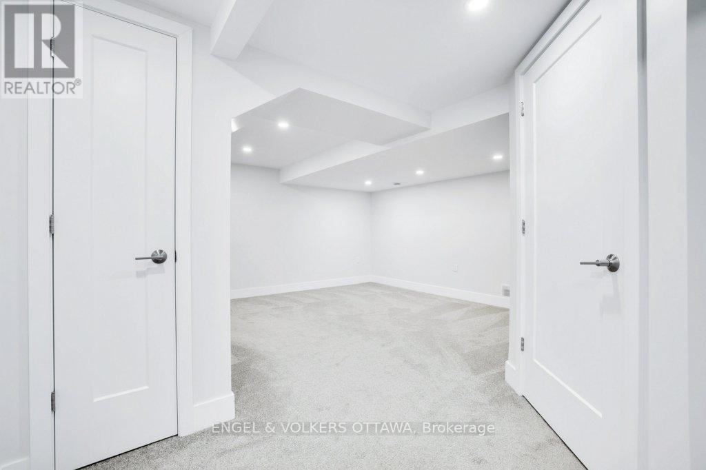 968 Arkell Street, Ottawa, Ontario  K2B 5R3 - Photo 27 - X13100938