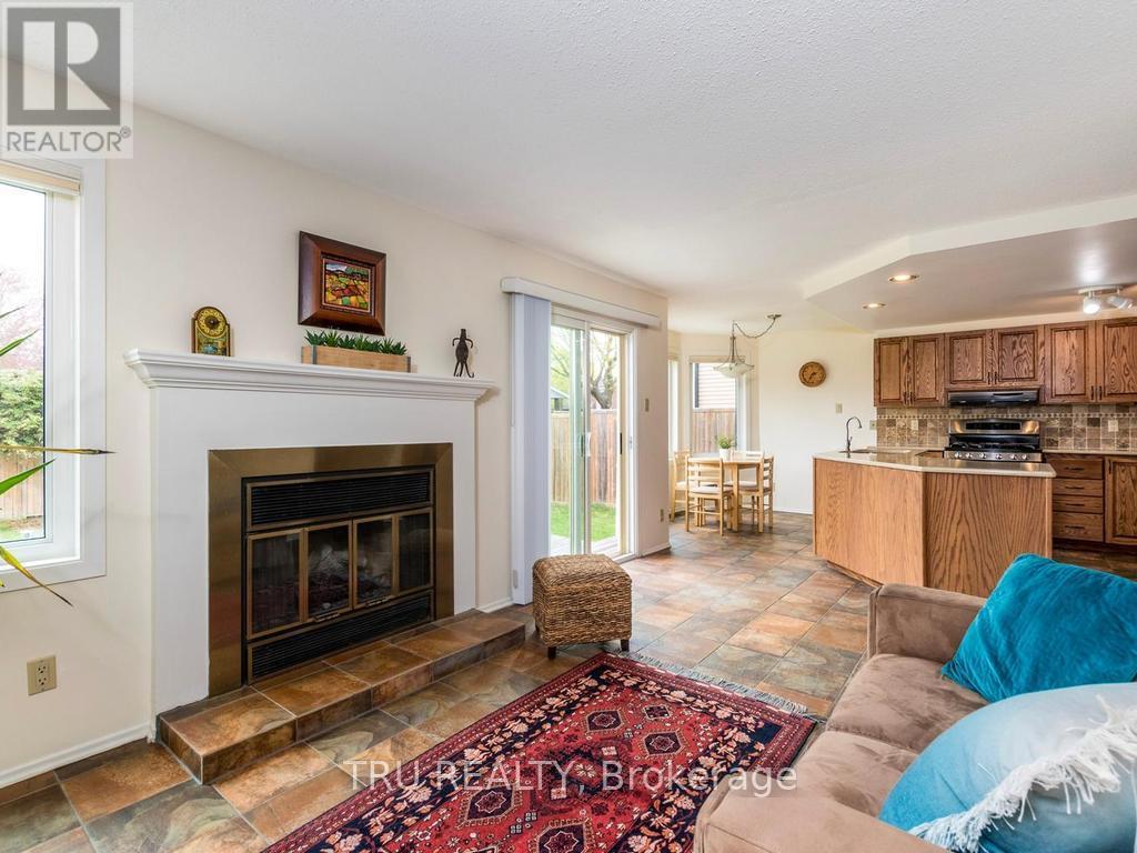 14 Hyannis Avenue, Ottawa, Ontario  K2J 2W8 - Photo 11 - X13100940