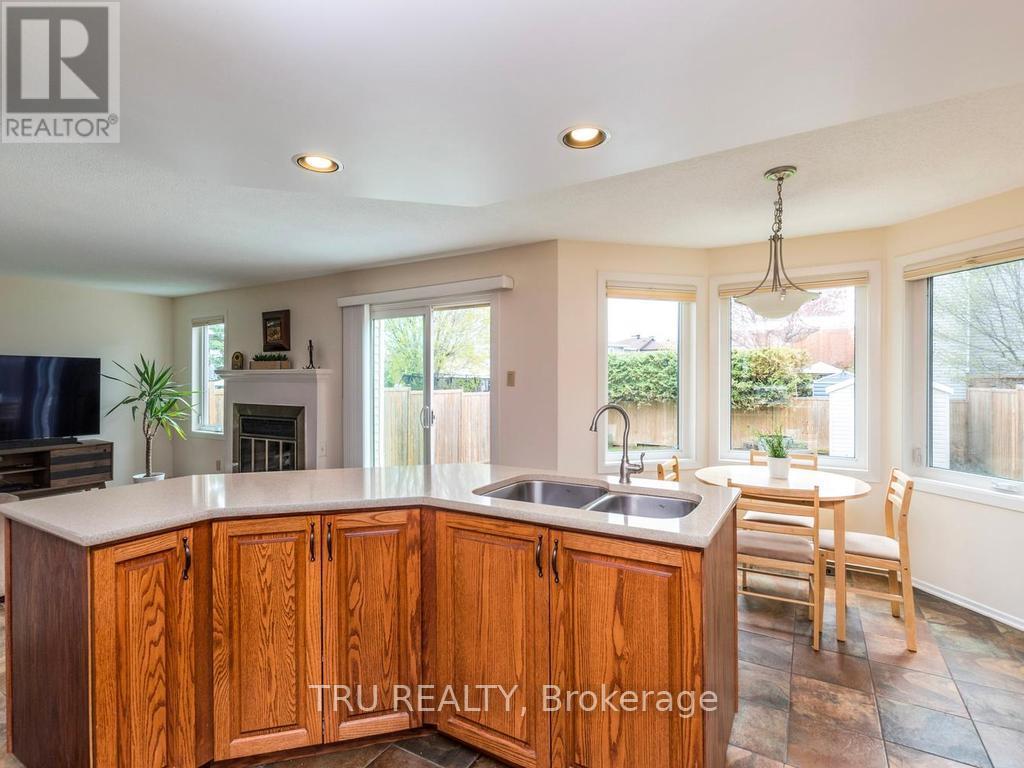 14 Hyannis Avenue, Ottawa, Ontario  K2J 2W8 - Photo 7 - X13100940
