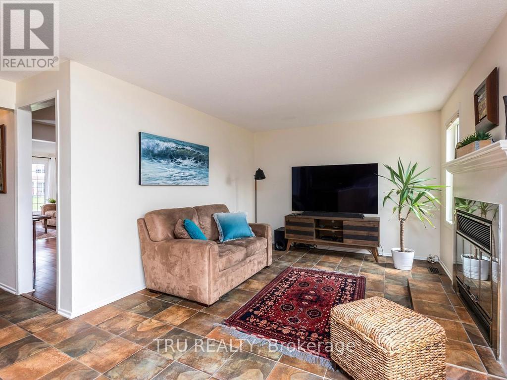 14 Hyannis Avenue, Ottawa, Ontario  K2J 2W8 - Photo 9 - X13100940