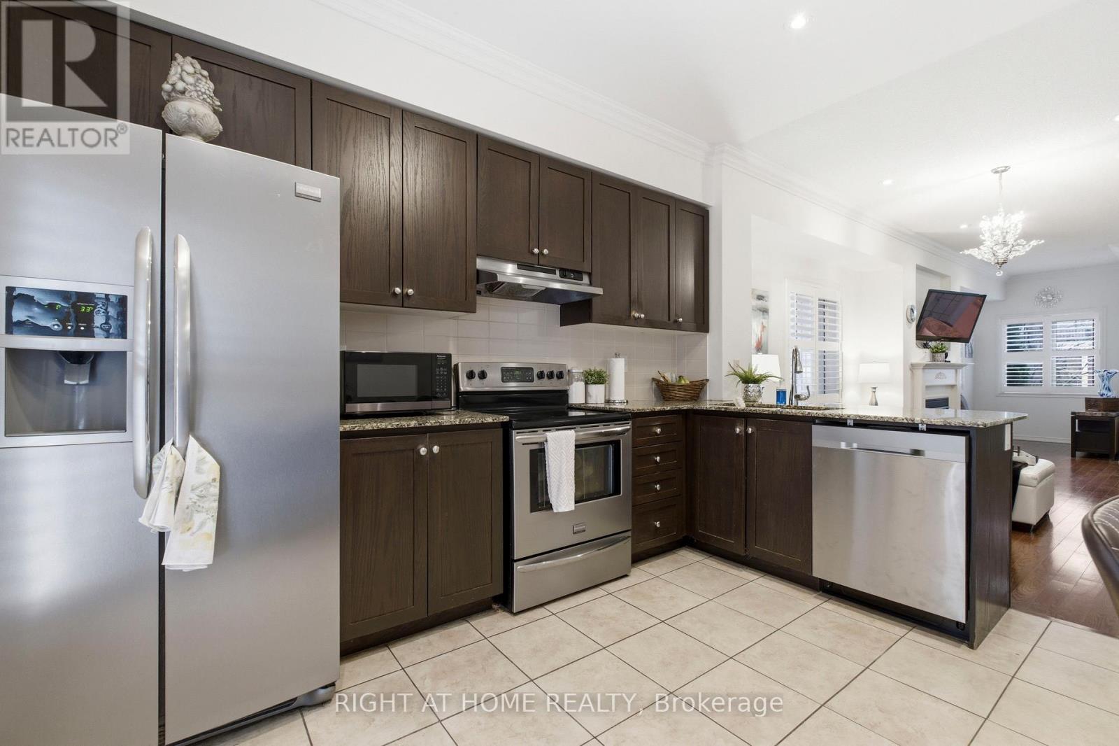 224 Dairy Drive, Toronto, Ontario  M1L 0G4 - Photo 11 - E13100800