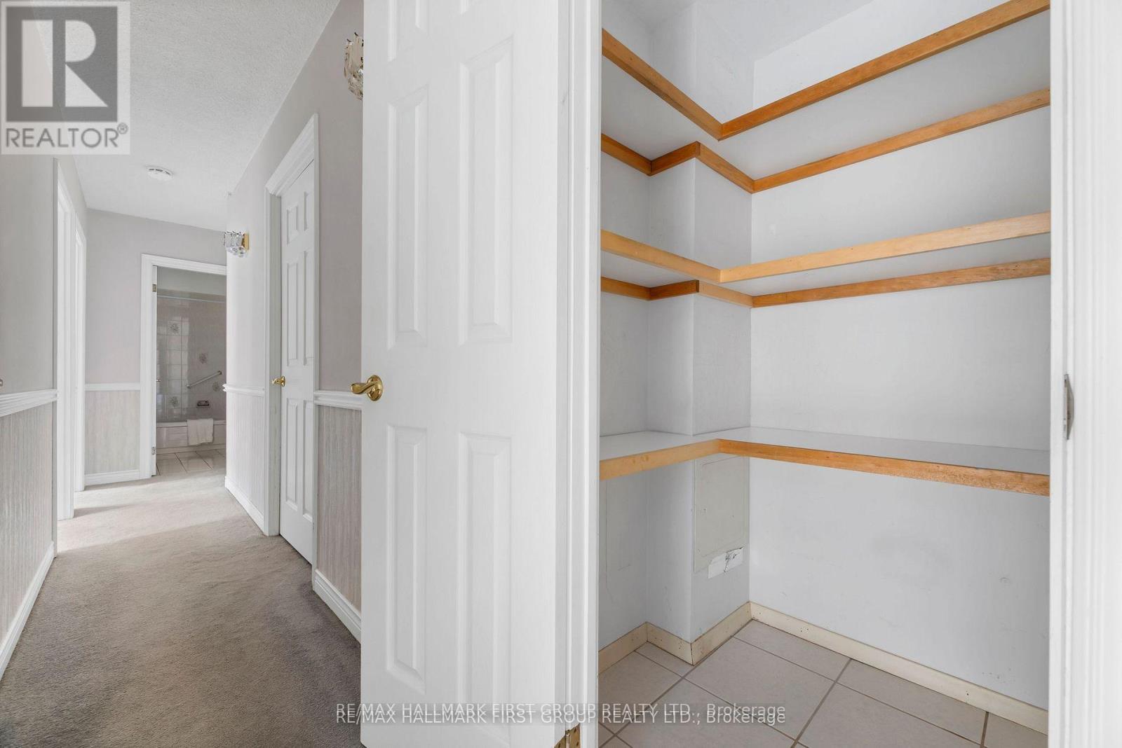 102 - 580 Mary Street E, Whitby, Ontario  L1N 2R3 - Photo 18 - E13100804