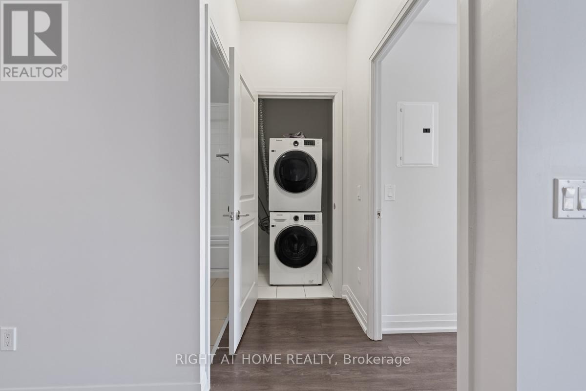 312 - 10 Meadowglen Place, Toronto, Ontario  M1G 0A8 - Photo 17 - E13100812