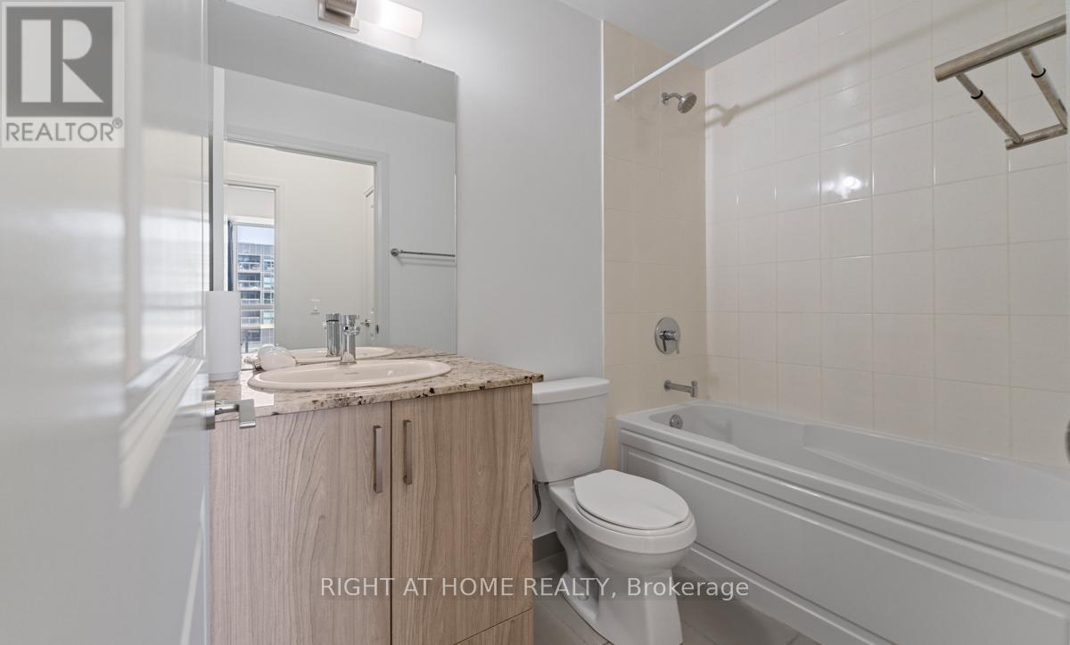 312 - 10 Meadowglen Place, Toronto, Ontario  M1G 0A8 - Photo 19 - E13100812