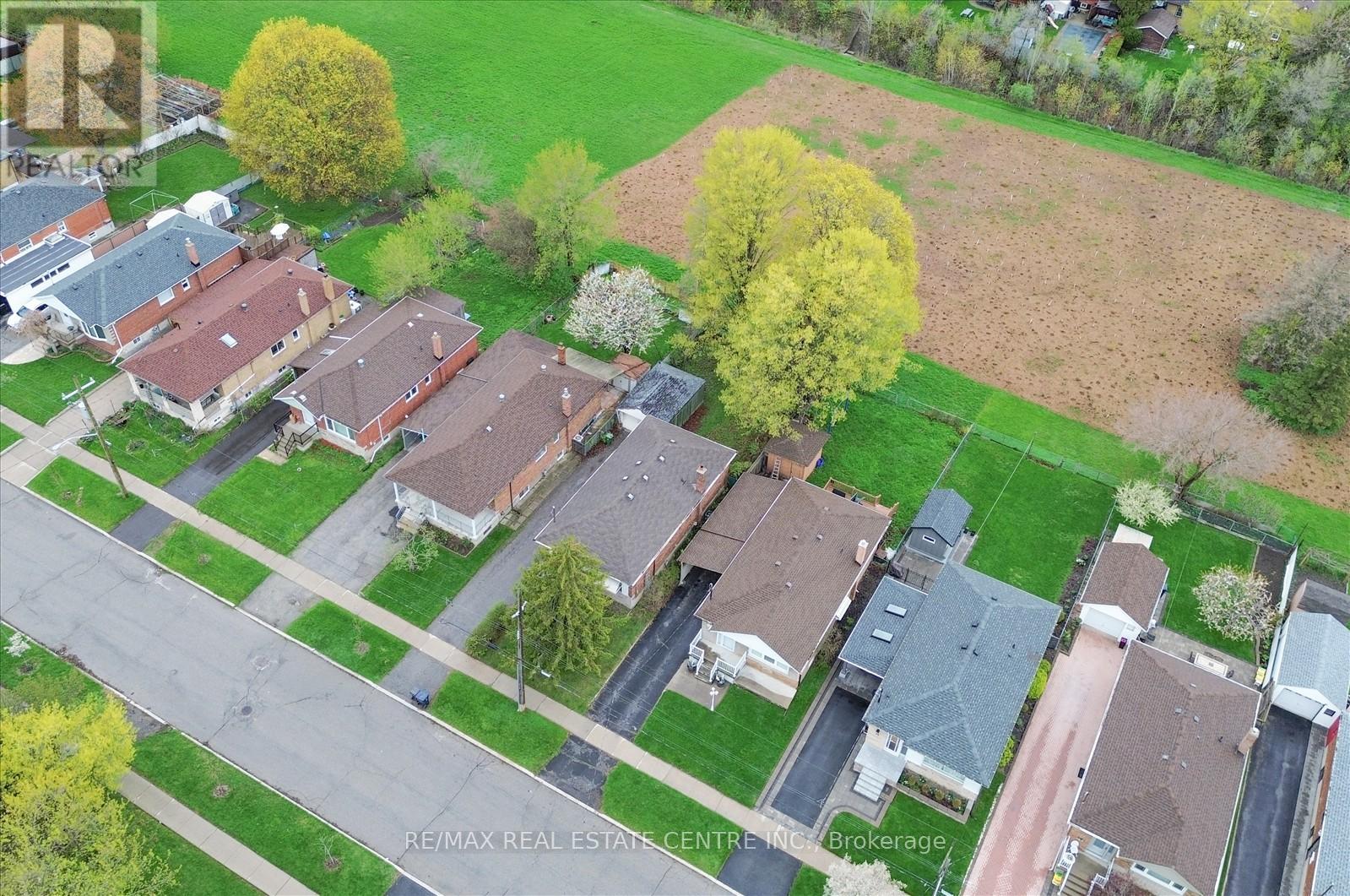 88 Ellendale Drive, Toronto, Ontario  M1P 1N5 - Photo 15 - E13100912