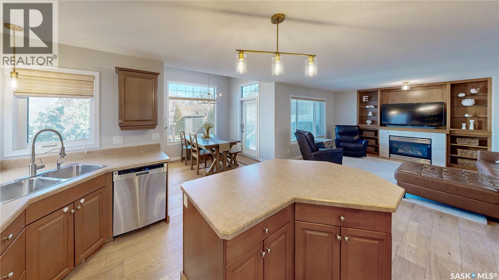 7014 Wascana Cove Drive, Regina, Saskatchewan  S4V 3E9 - Photo 11 - SK035276