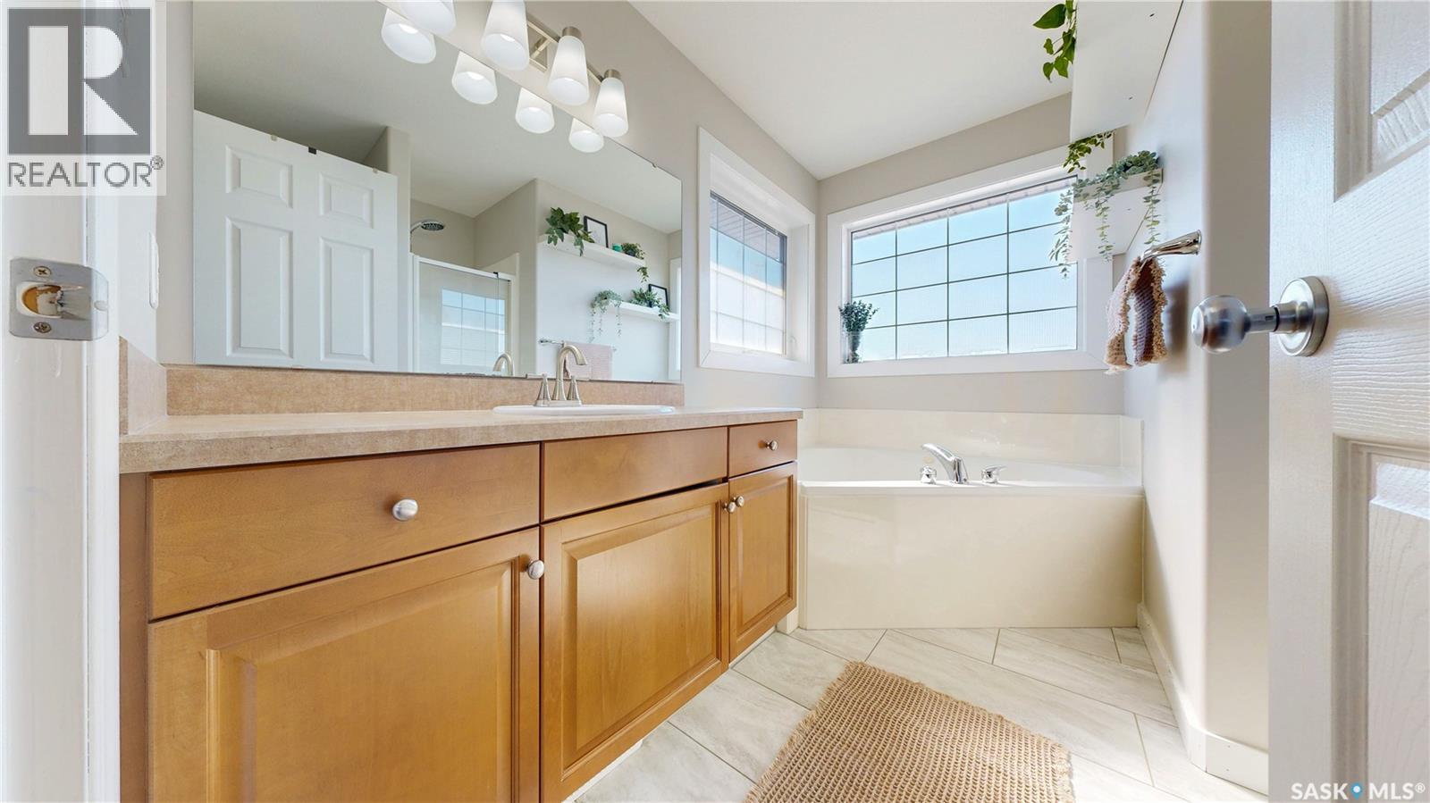 7014 Wascana Cove Drive, Regina, Saskatchewan  S4V 3E9 - Photo 38 - SK035276