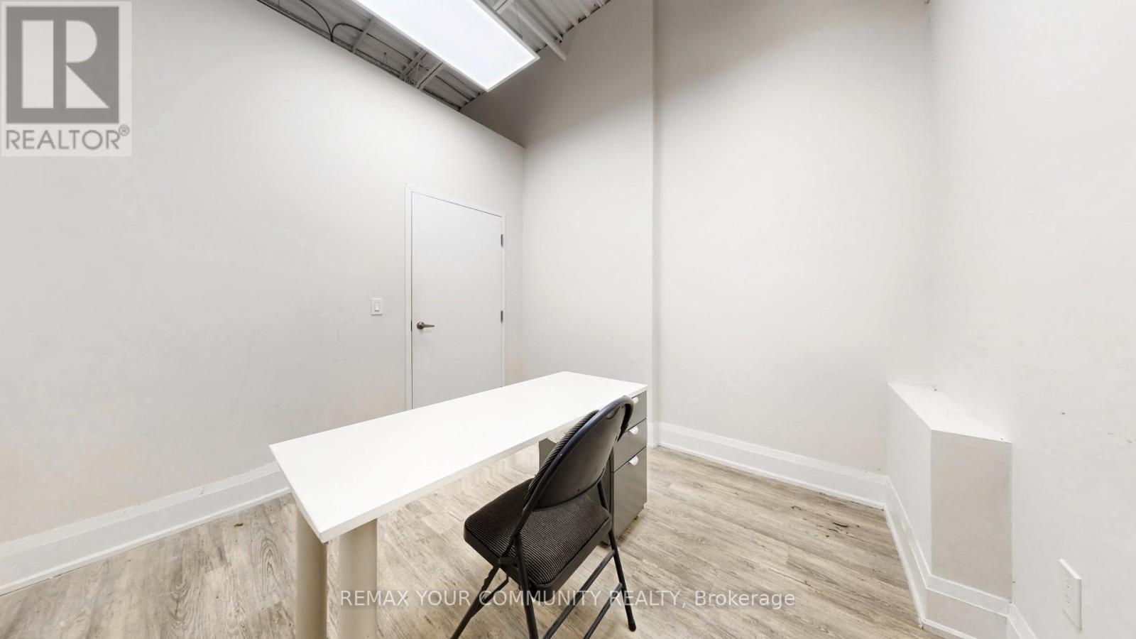 1-B - 15543 Yonge Street, Aurora, Ontario L4G 1P3 - Photo 18 - N12720020