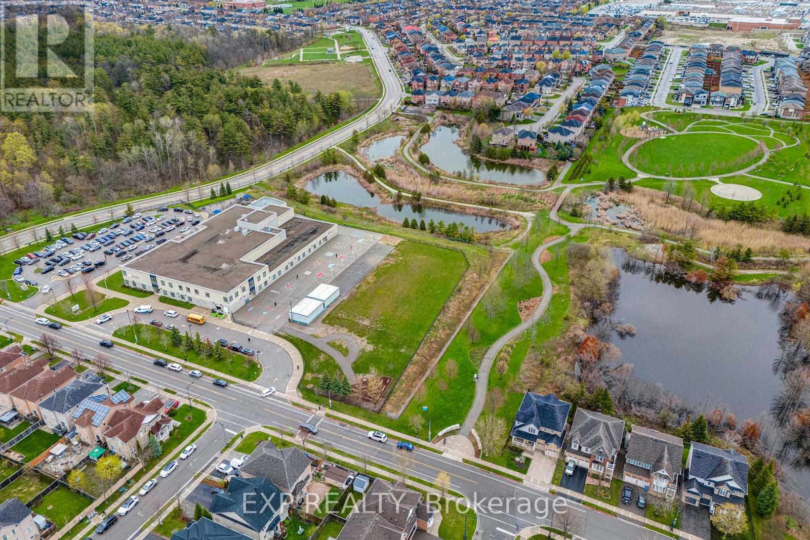 323 Cheryl Mews Boulevard, Newmarket, Ontario  L3X 3J6 - Photo 35 - N13100790