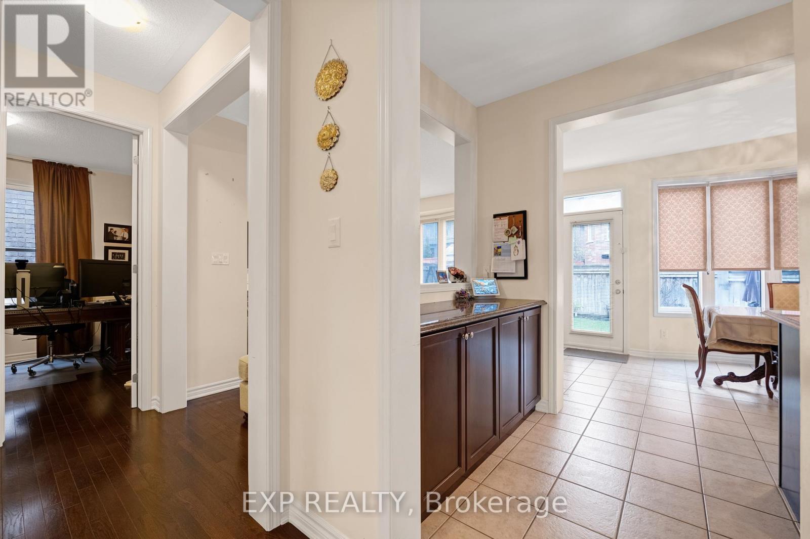 323 Cheryl Mews Boulevard, Newmarket, Ontario  L3X 3J6 - Photo 7 - N13100790