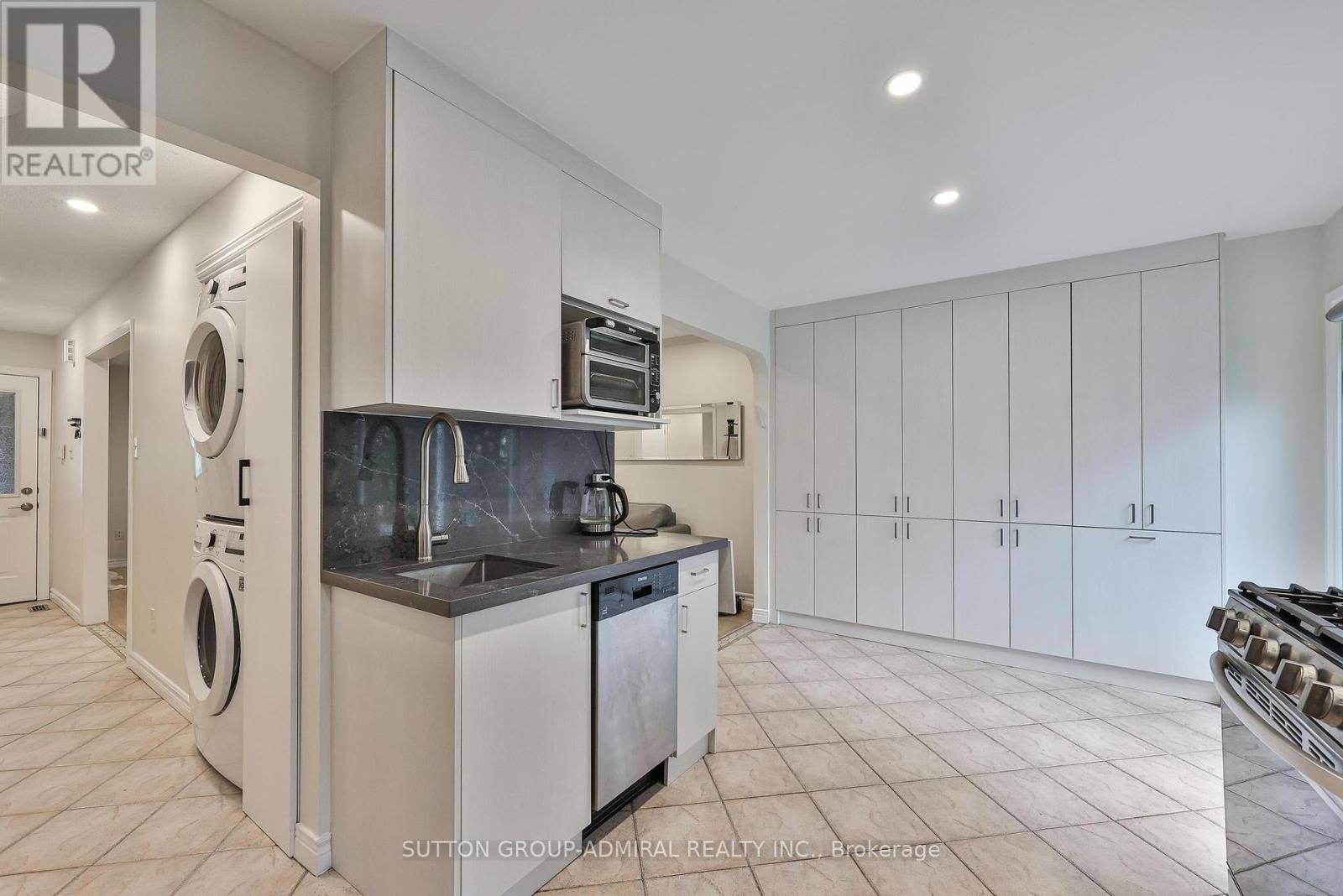 122 Rejane Crescent, Vaughan, Ontario  L4J 5A8 - Photo 11 - N13100876
