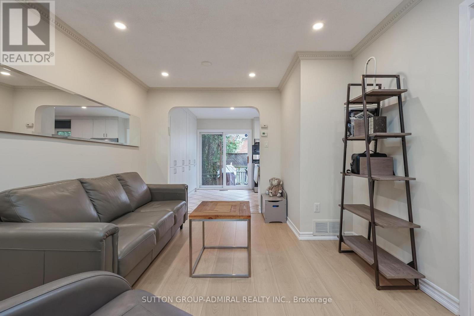 122 Rejane Crescent, Vaughan, Ontario  L4J 5A8 - Photo 5 - N13100876