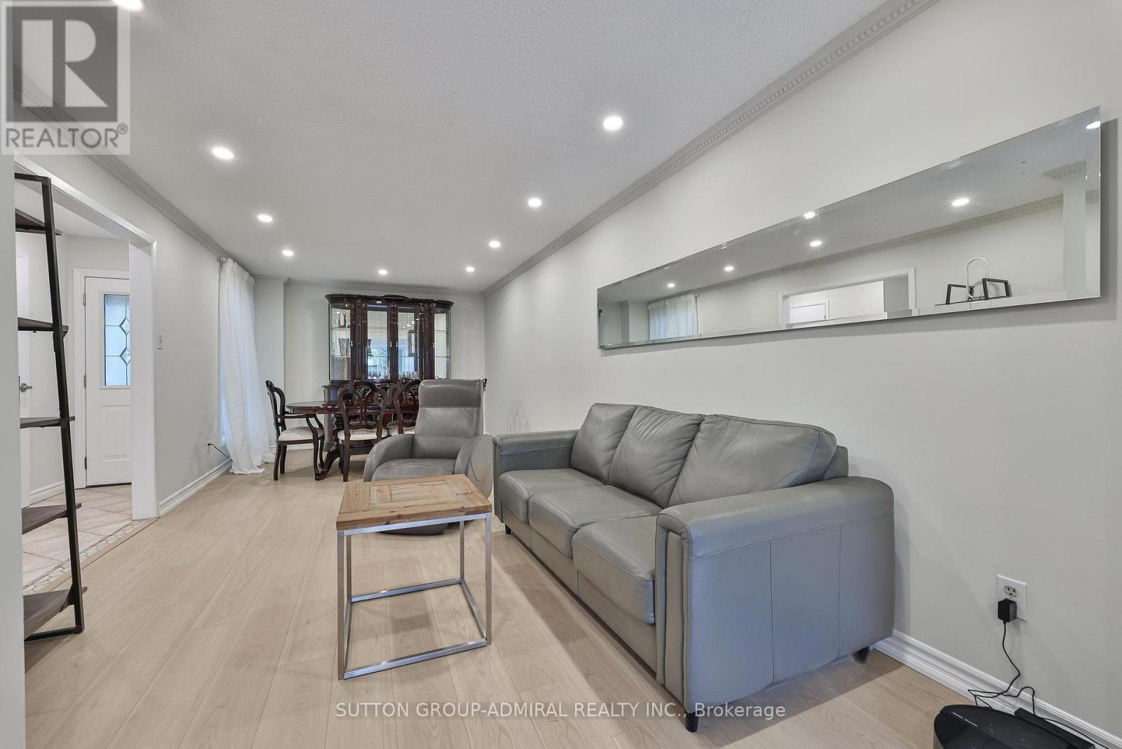 122 Rejane Crescent, Vaughan, Ontario  L4J 5A8 - Photo 9 - N13100876