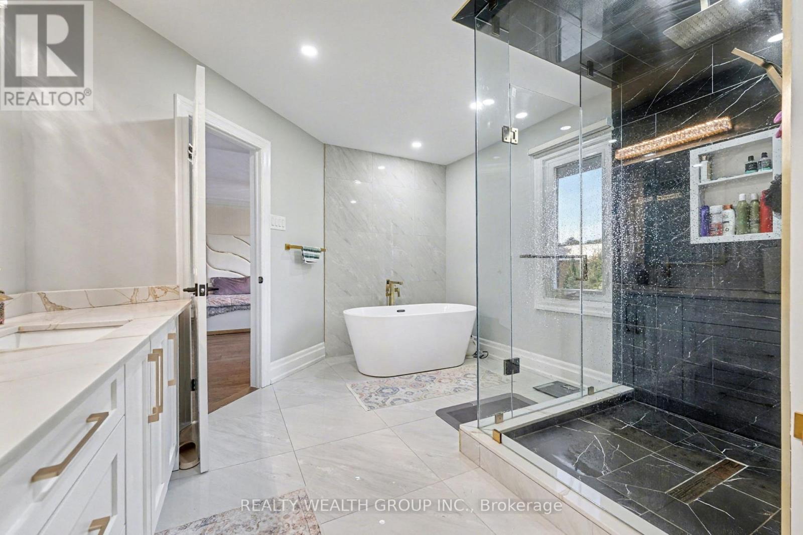 32 Colton Crescent S, Vaughan, Ontario  L4L 3L7 - Photo 23 - N13100922