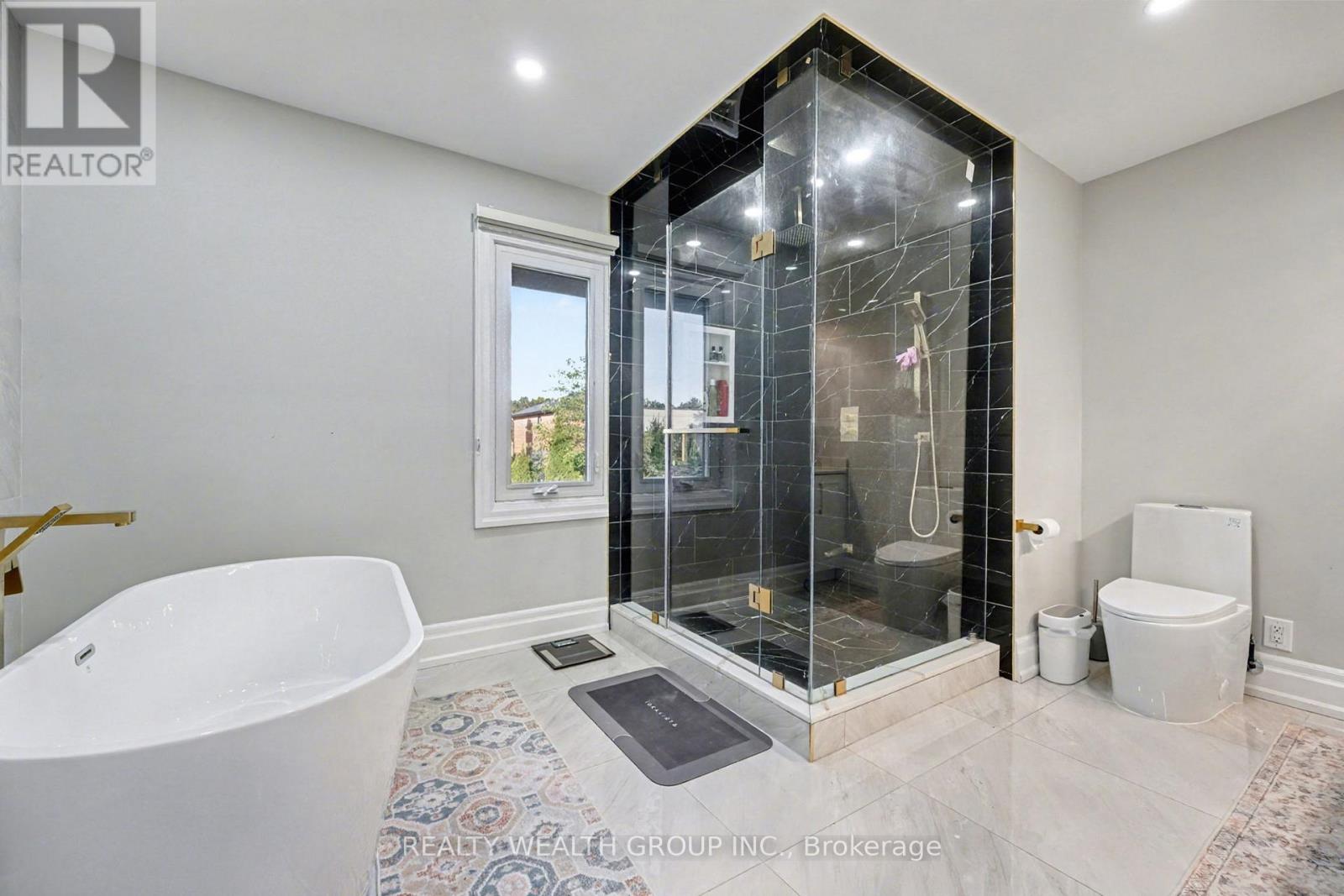 32 Colton Crescent S, Vaughan, Ontario  L4L 3L7 - Photo 24 - N13100922