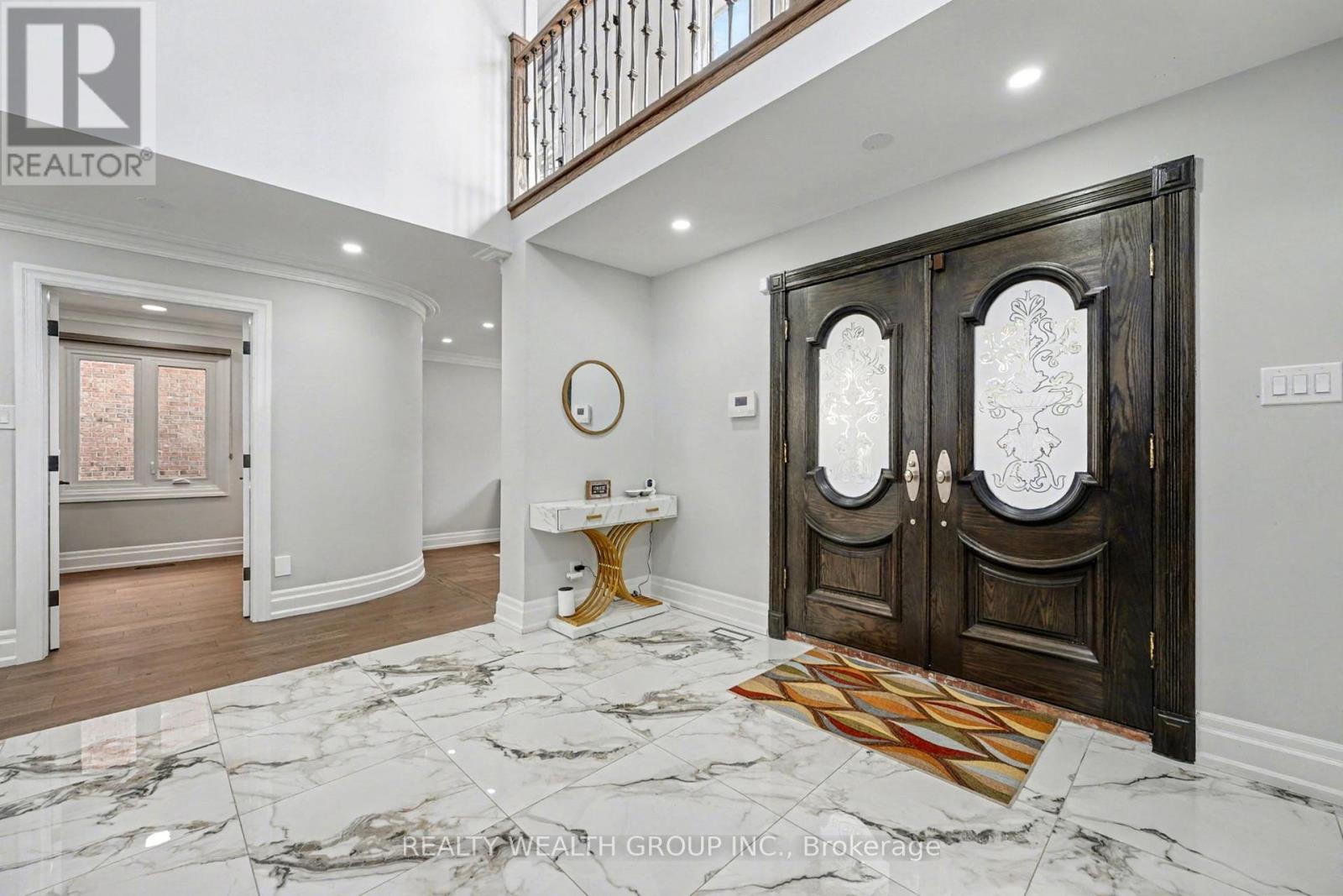 32 Colton Crescent S, Vaughan, Ontario  L4L 3L7 - Photo 4 - N13100922