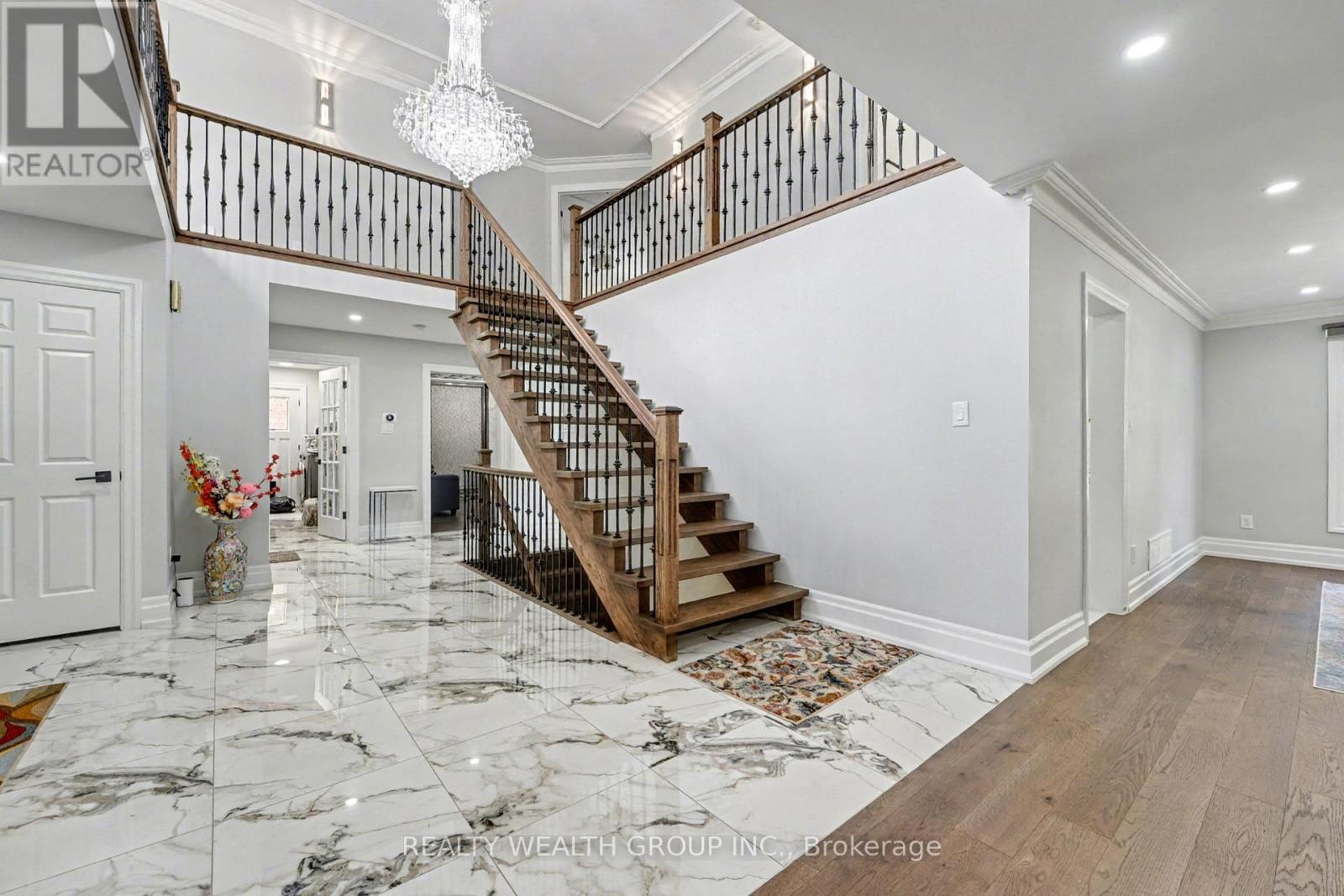 32 Colton Crescent S, Vaughan, Ontario  L4L 3L7 - Photo 6 - N13100922