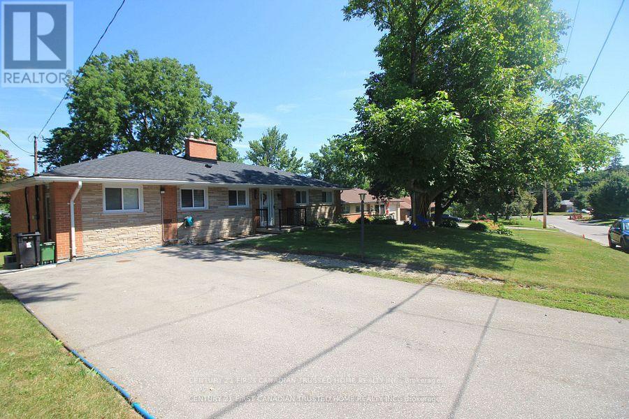 133 Deer Park Circle, London North, Ontario  N6H 3B9 - Photo 2 - X12848534