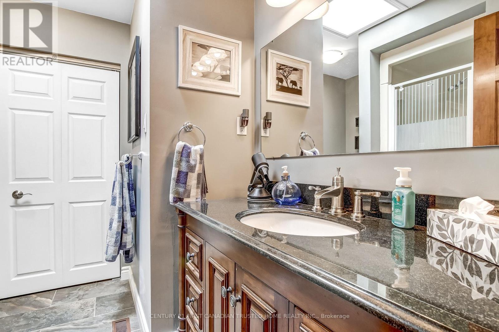 27 Croydon Drive, Middlesex Centre, Ontario  N0M 1C0 - Photo 22 - X13096894