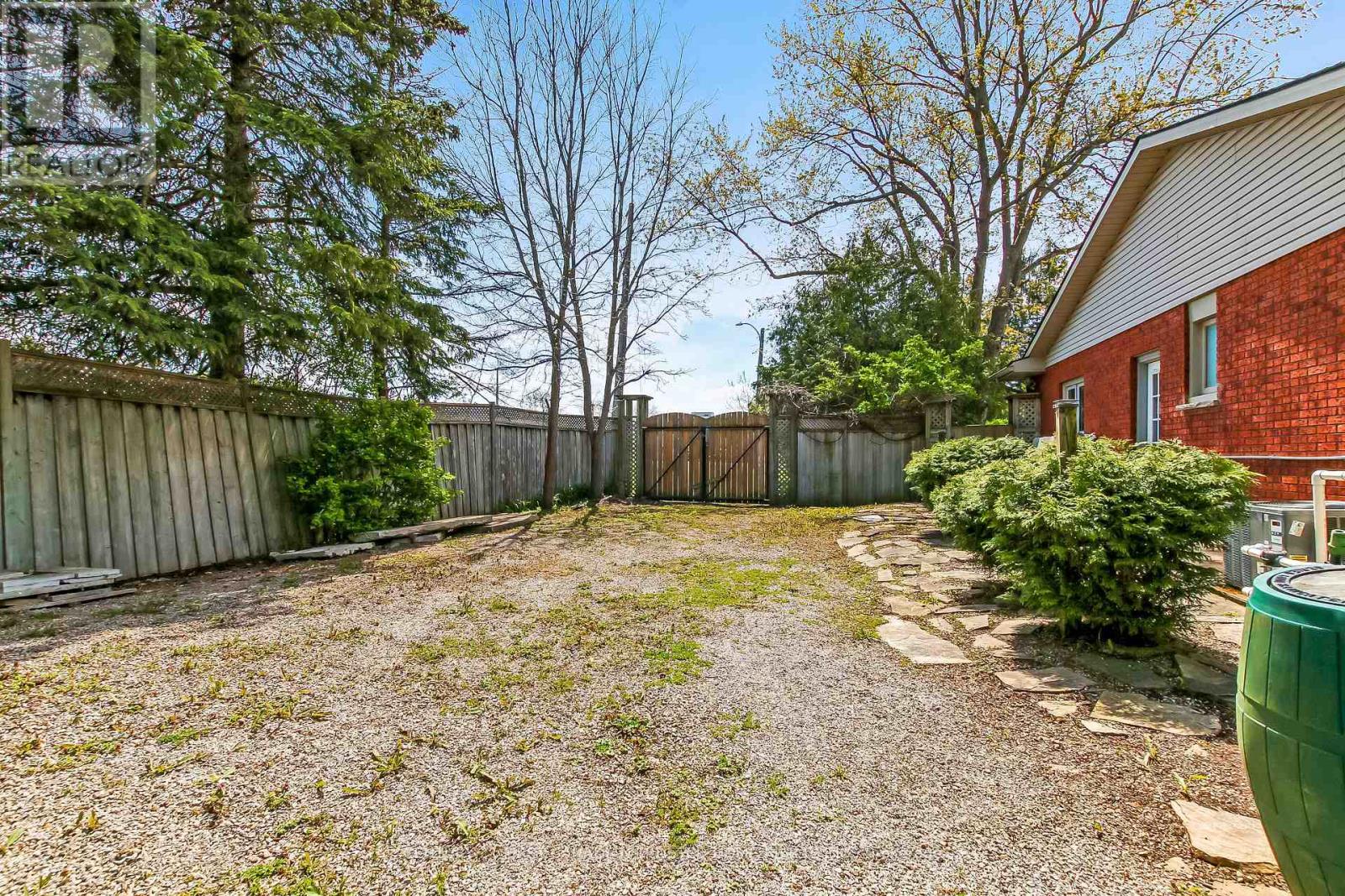 27 Croydon Drive, Middlesex Centre, Ontario  N0M 1C0 - Photo 42 - X13096894