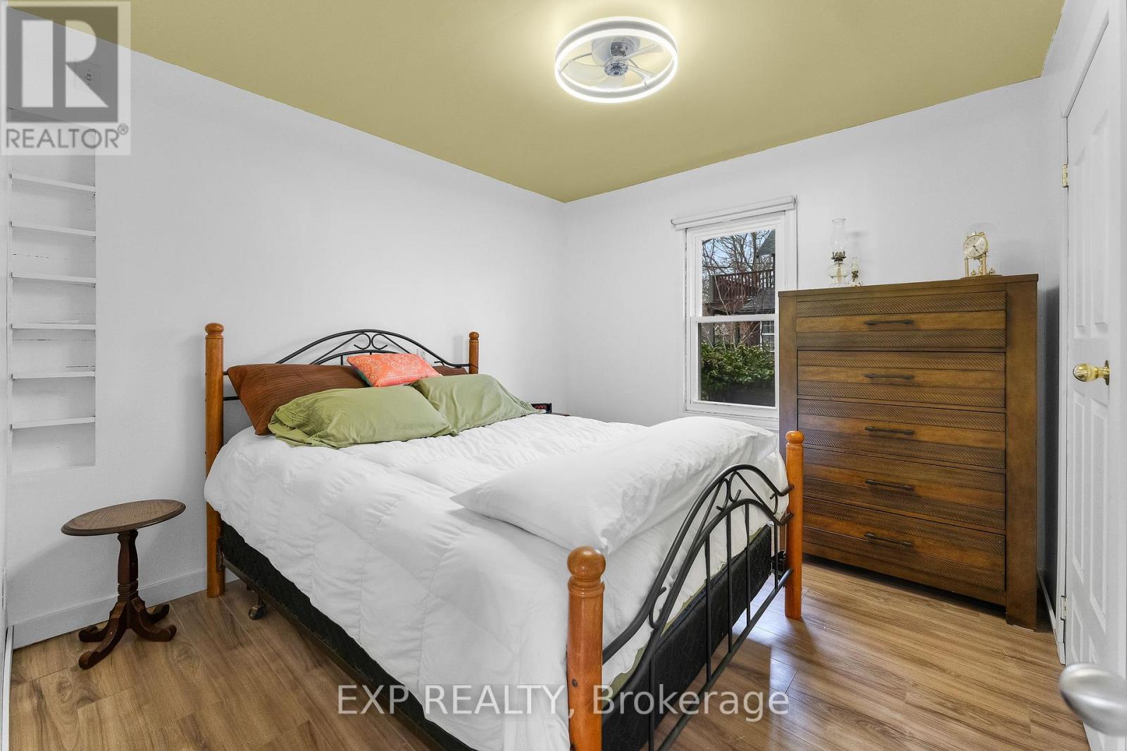 240 Lincoln Road W, Fort Erie, Ontario  L0S 1B0 - Photo 4 - X12942834
