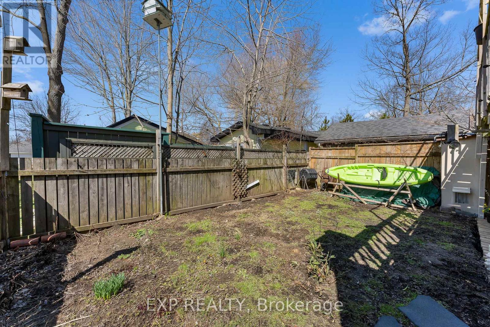 240 Lincoln Road W, Fort Erie, Ontario  L0S 1B0 - Photo 23 - X12942834