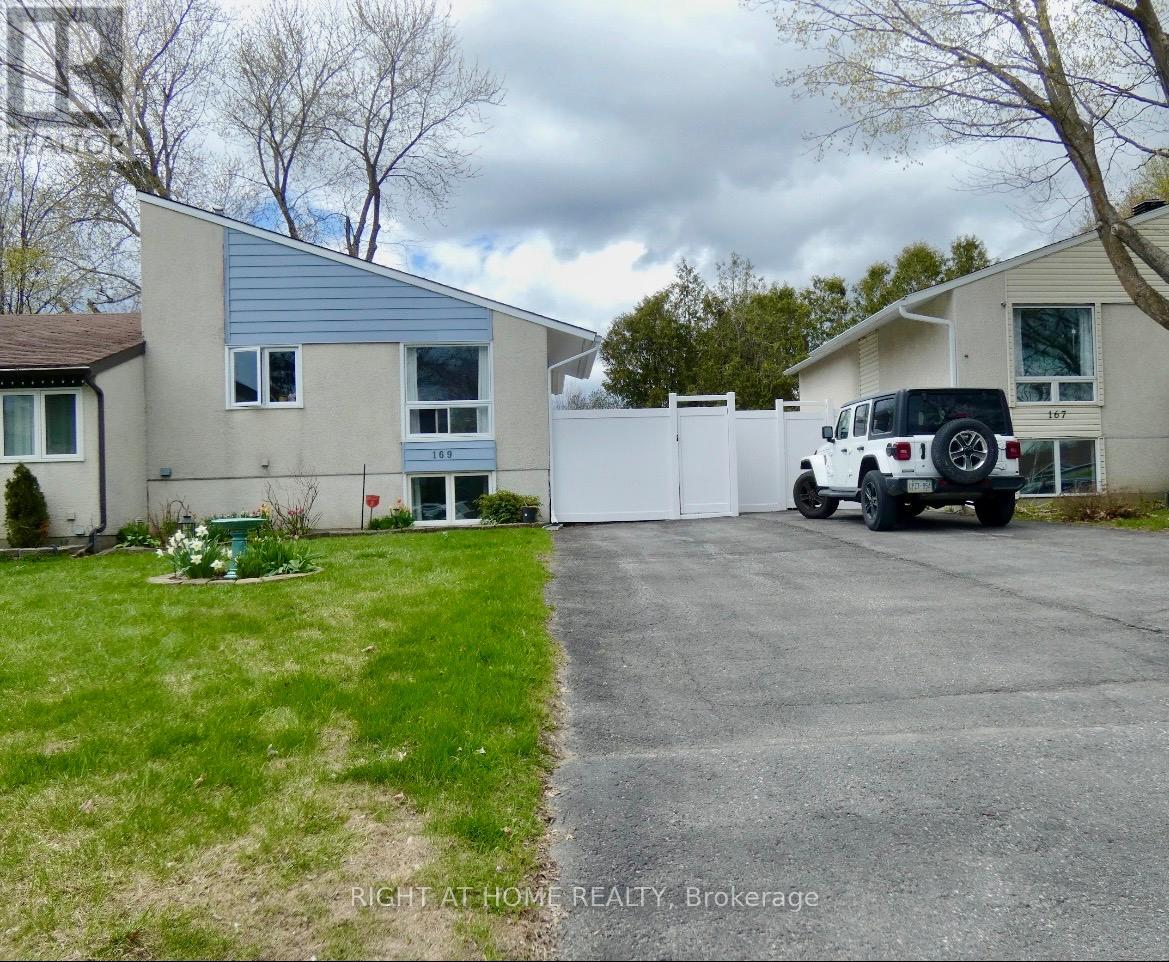 169 Castlefrank Road, Ottawa, Ontario  K2L 1T3 - Photo 3 - X13076050