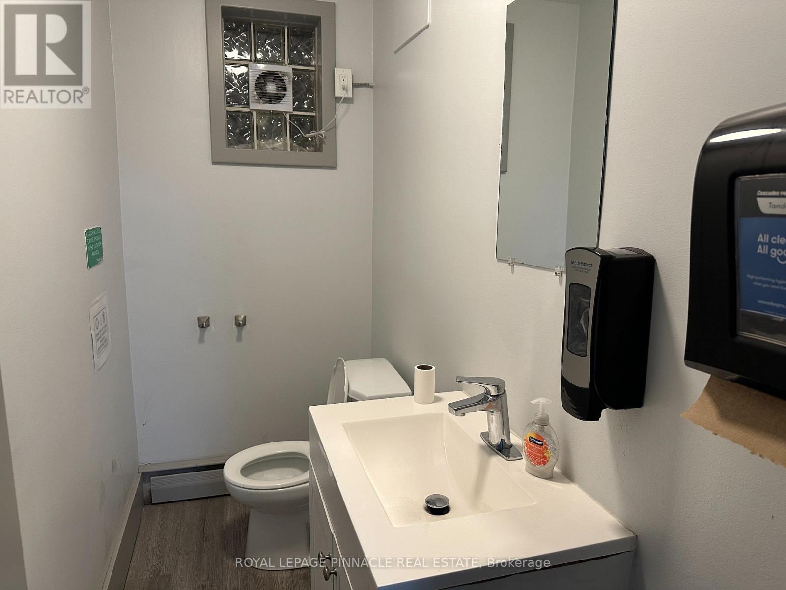 M07 - 70 King Street E, Hamilton, Ontario  L8G 1K2 - Photo 10 - X12676132